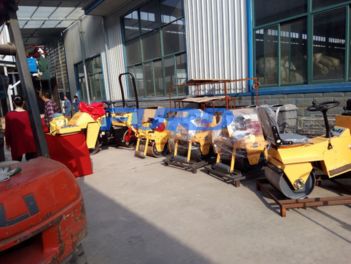 福瑞得機械座駕壓路機，手扶壓路機，小型灌縫機，井蓋切割機及時發(fā)貨