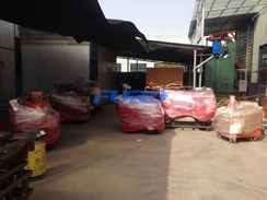 福瑞得機械3臺座駕，2臺手扶壓路機，1臺5米二次結(jié)構(gòu)澆注機包裝完畢及時發(fā)貨