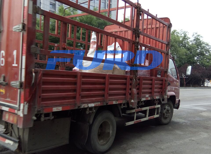 福瑞得機械手扶壓路機、二次結(jié)構(gòu)澆筑機及時發(fā)貨