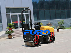 抓住特色打通渠道，全液壓小型壓路機(jī)廠家順利發(fā)展